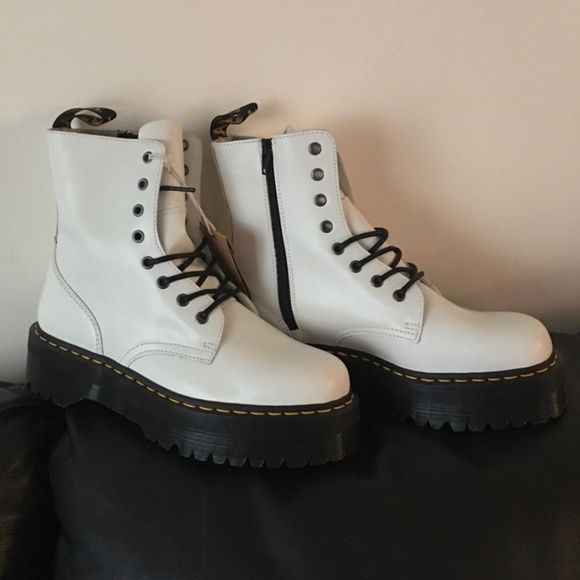Dr. Martens Shoes - Dr. Martens Jadon Boot sz 10 US Wms NWT Platform